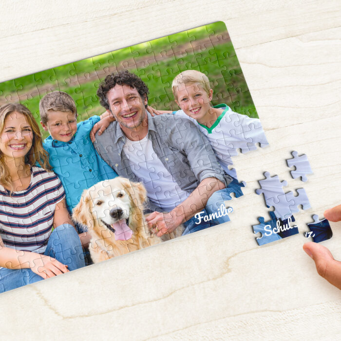 Alternative view of Personalisiertes Puzzle – Familienfoto <br> <strong>252 Teile</strong>